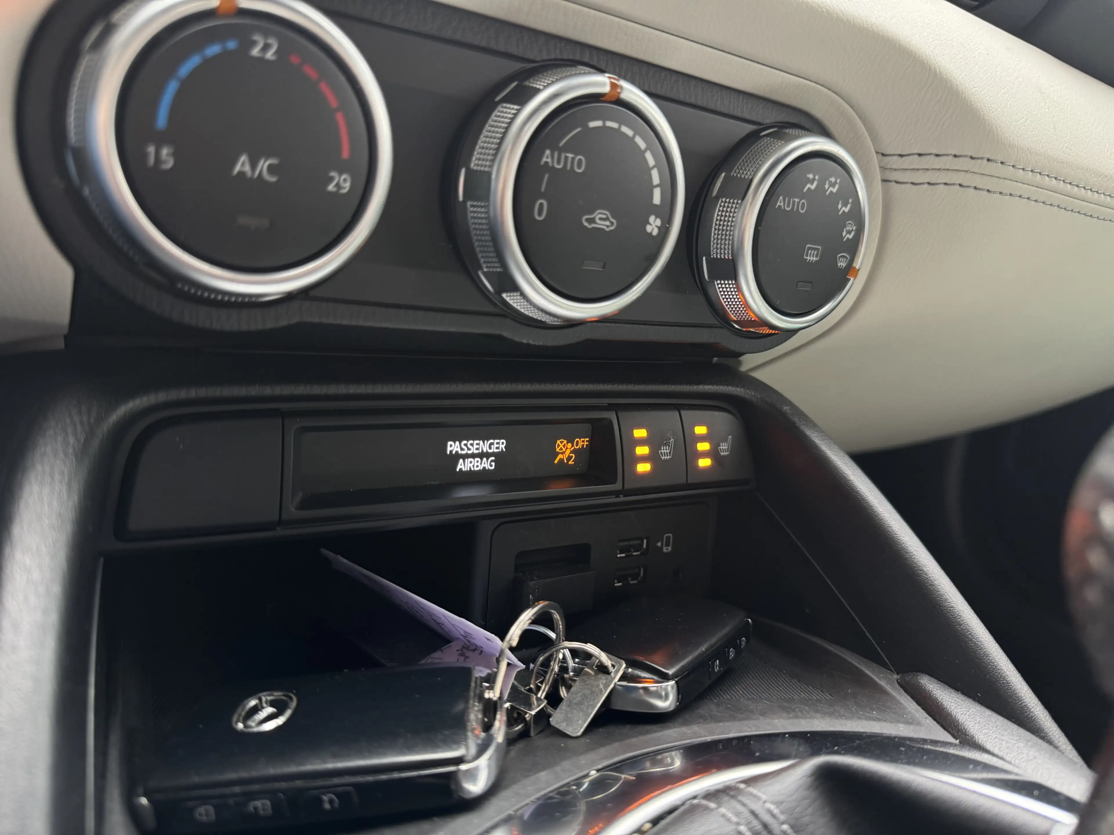 Mazda MX-5 2.0 SkyActiv-G 184 Sakura, Camera — photo 13