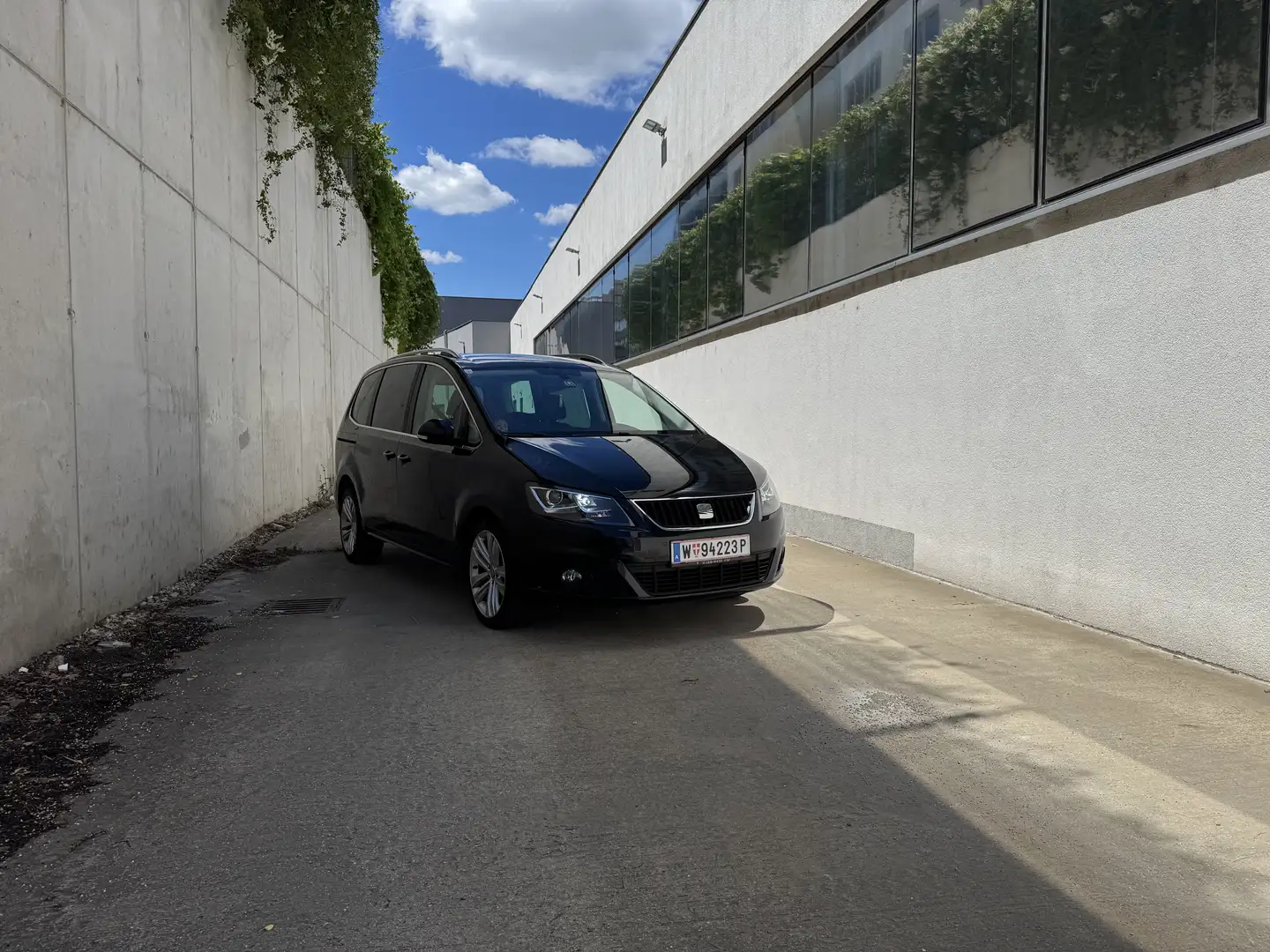 SEAT Alhambra GT 2,0 TDI CR DPF DSG Schwarz - 2