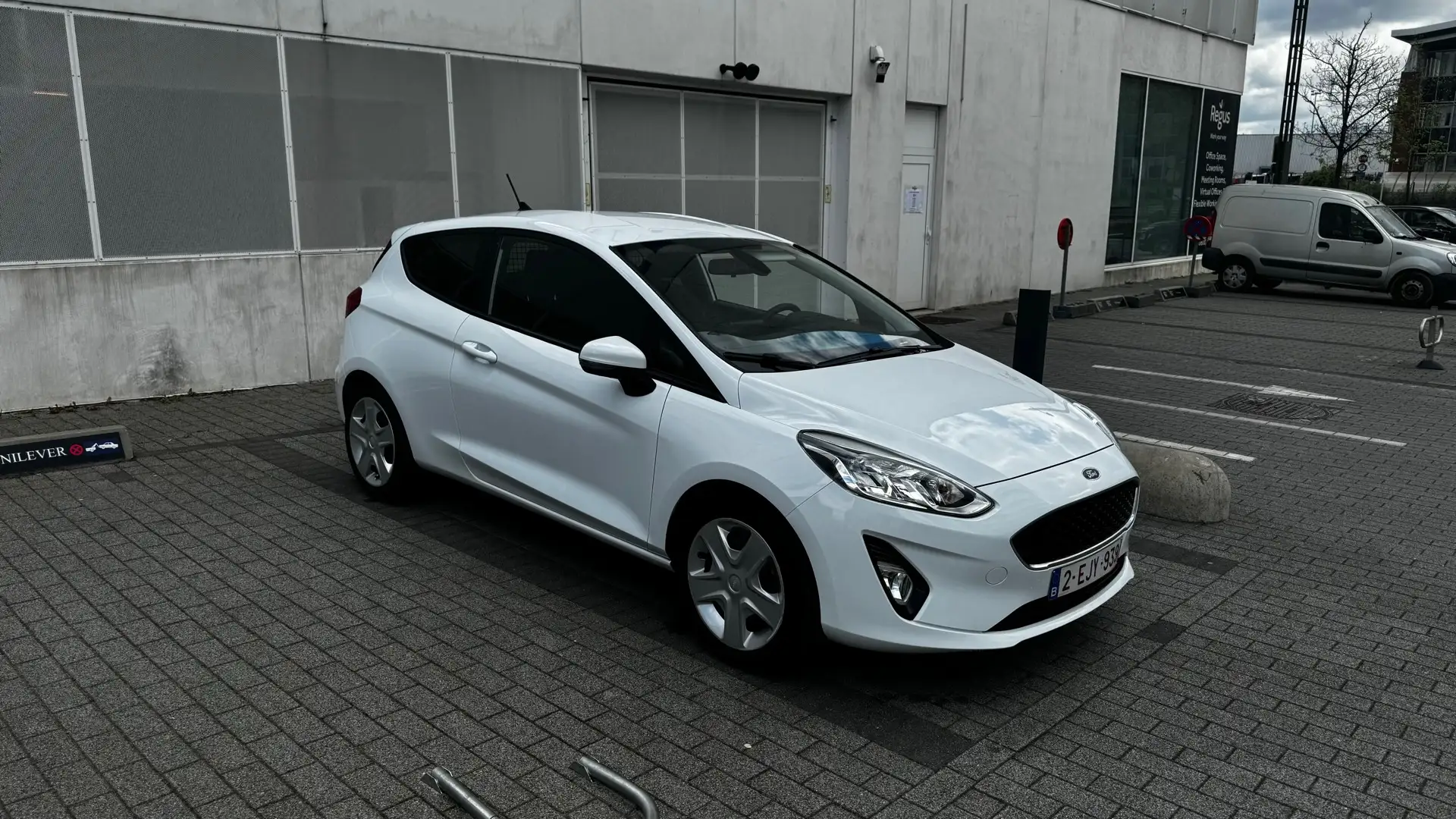 Ford Fiesta 1.5 TDCi - utilitaire - prête à être immatricul Blanc - 1