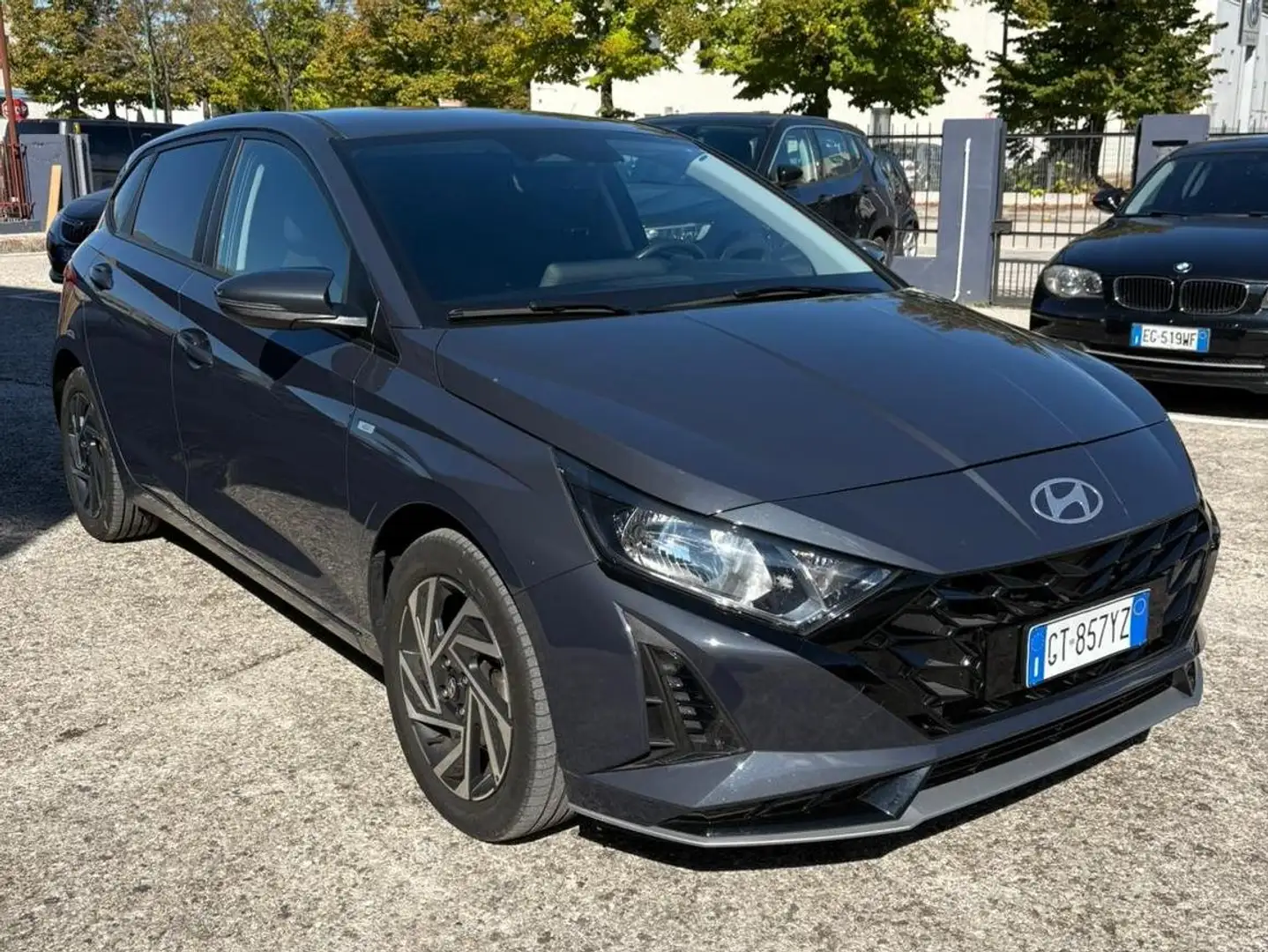 Hyundai i20 i20 III 1.0 t-gdi 48V Connectline imt Grijs - 1