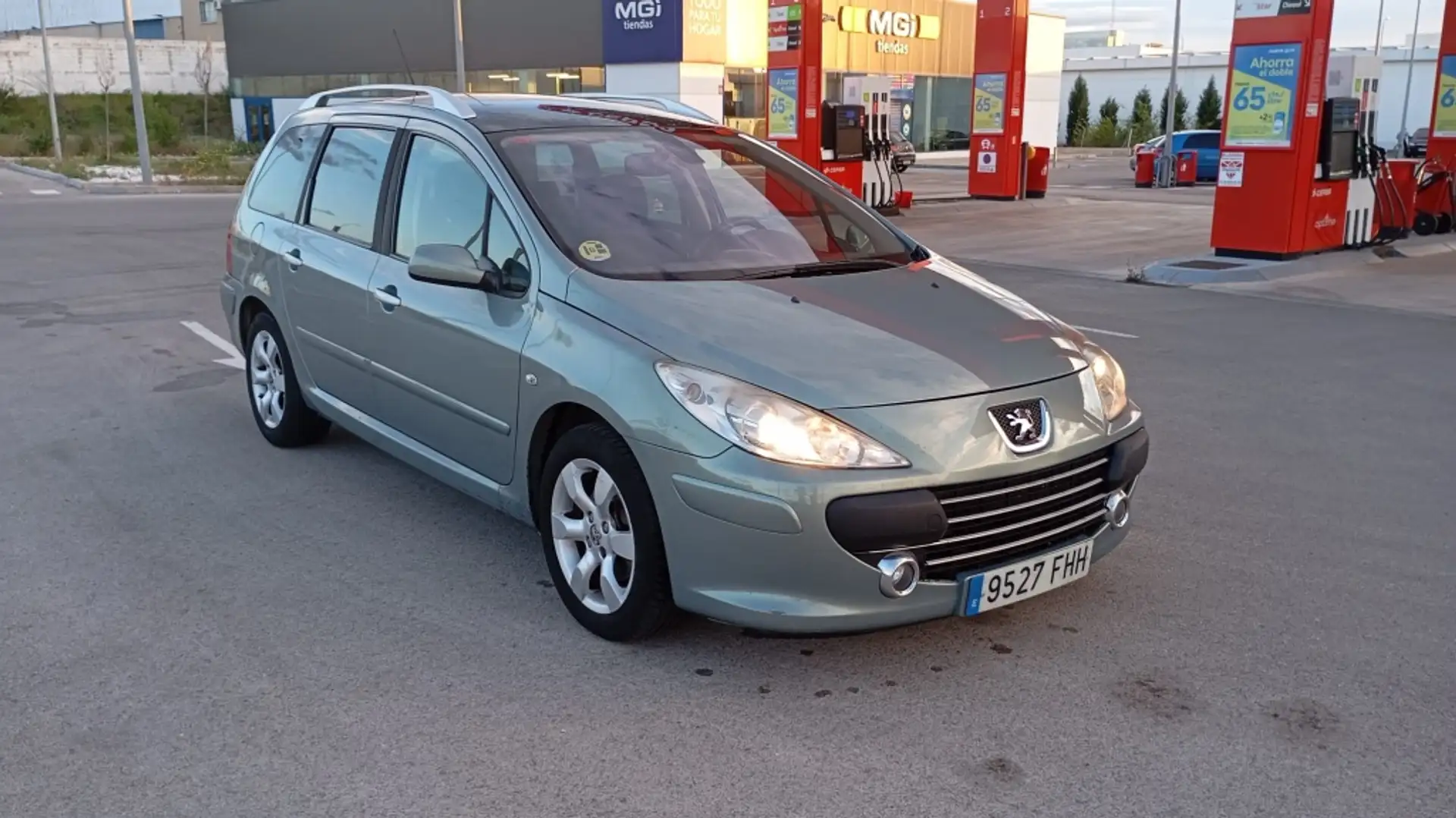 Peugeot 307 SW 1.6HDI D-Sign 90 Gris - 1
