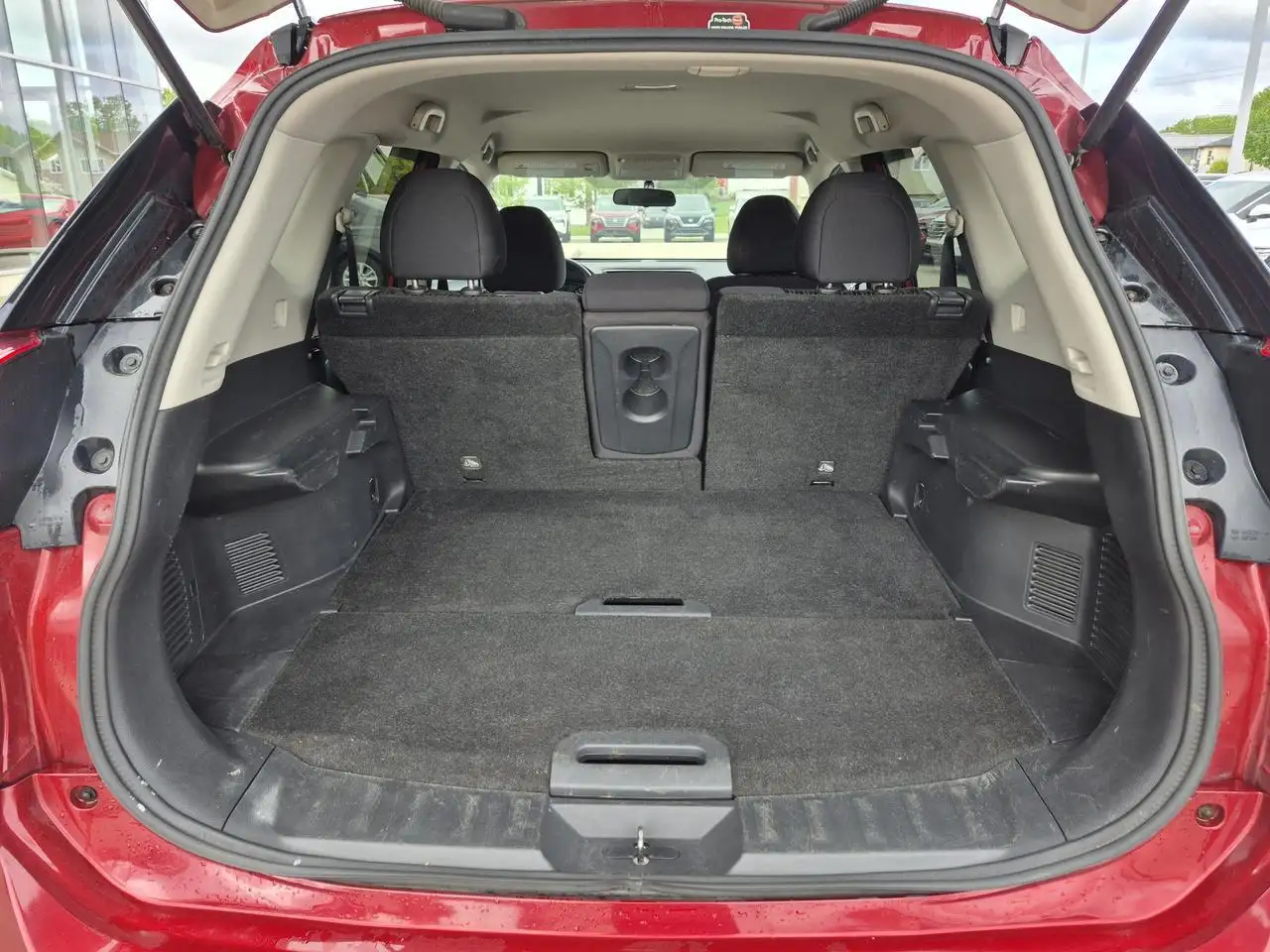 Nissan Rogue снимка Nissan Rogue