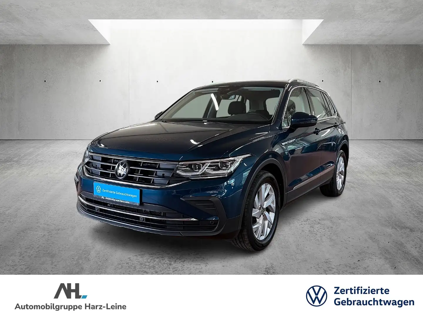 Volkswagen Tiguan 2.0 TDI Life Matrix Navi ACC Massage PDC Blau - 1