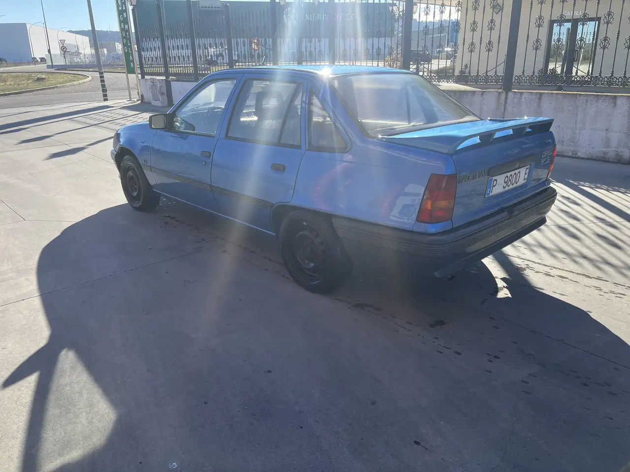 Opel Kadett 1.6S GL, foto 4