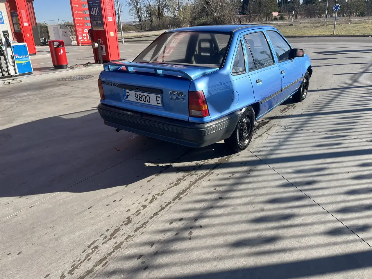 Opel Kadett 1.6S GL, foto 3