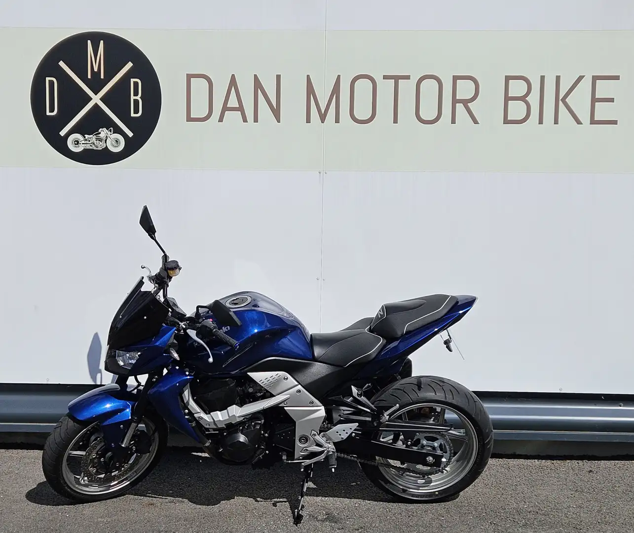 Kawasaki Z 750 Blau - 1
