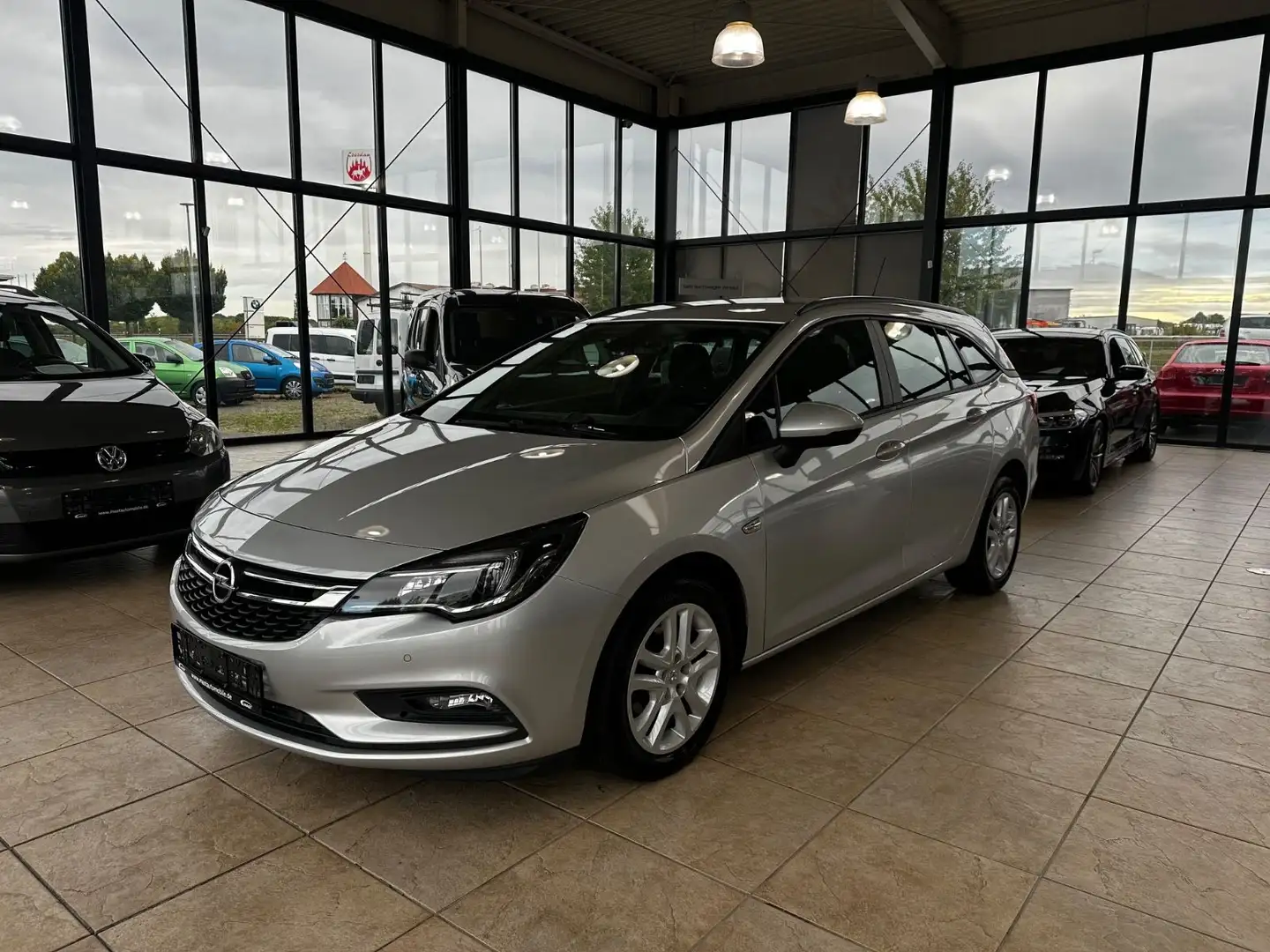 Opel Astra K Sports Tourer Edition Start/Stop Argent - 1