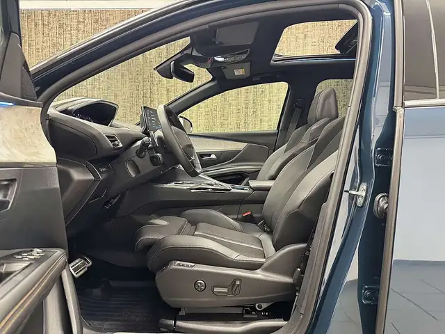 Peugeot 3008 view 8
