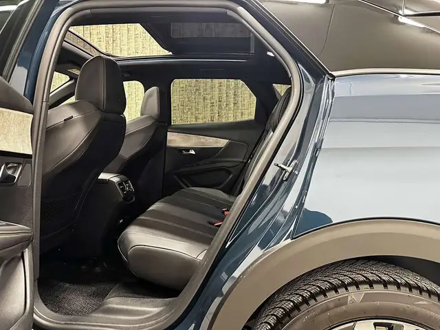Peugeot 3008 view 11