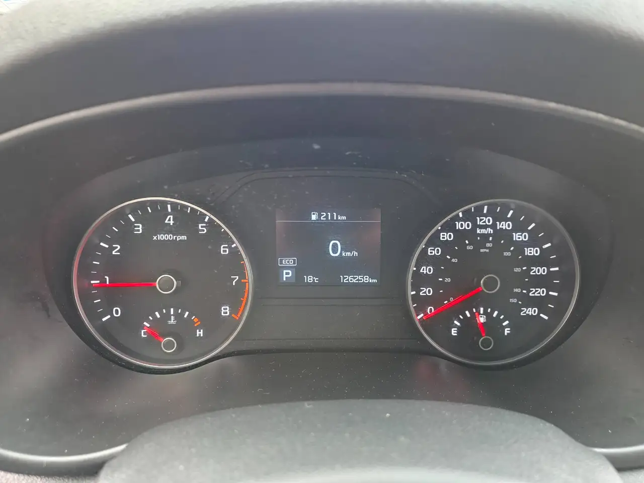 Kia Sportage снимка Kia Sportage