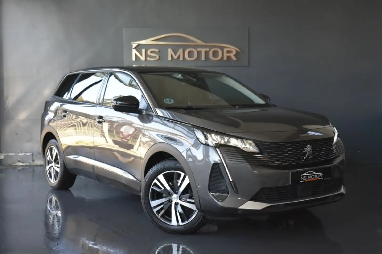 Peugeot 5008 1.5BlueHDi S&S Allure Pack 130 Gris - 2