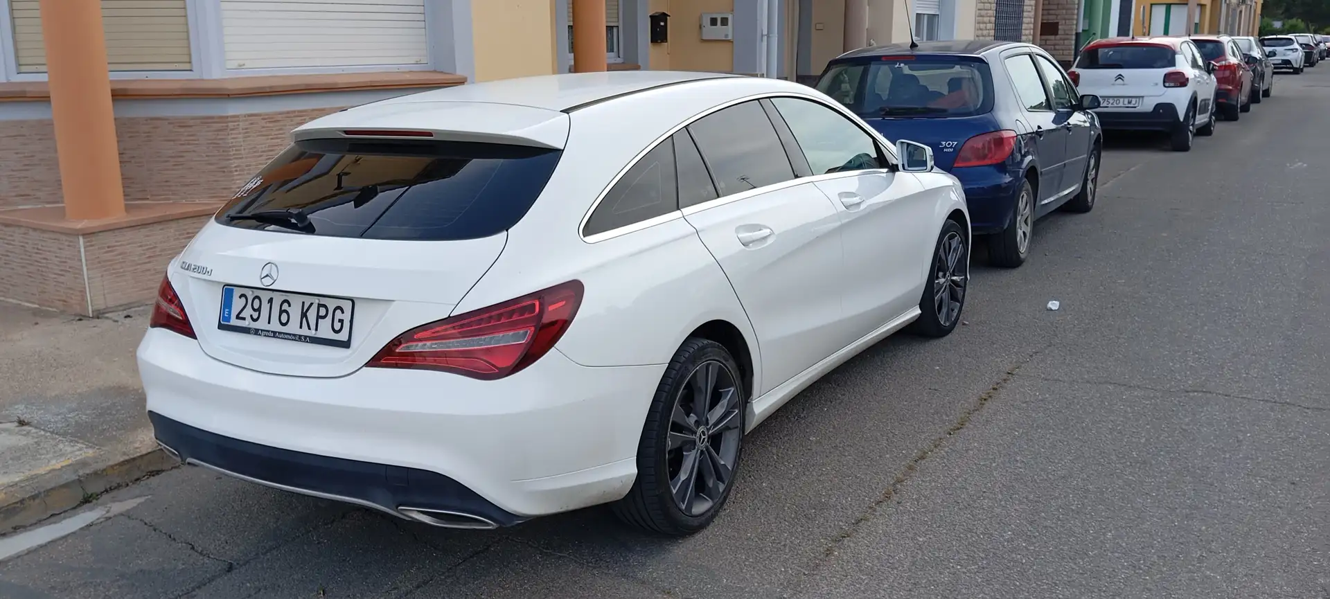 Mercedes-Benz CLA 200 CLA Shooting Brake 200d Blanco - 1