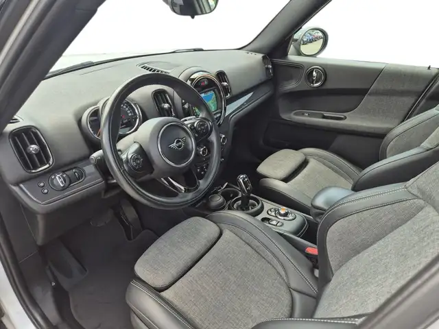 Mini Cooper Cooper view 6