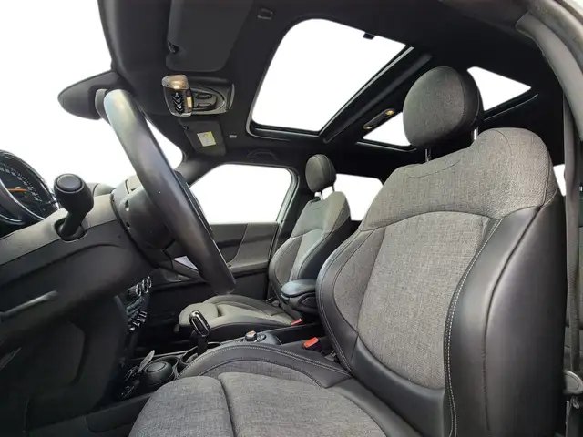 Mini Cooper Cooper view 13
