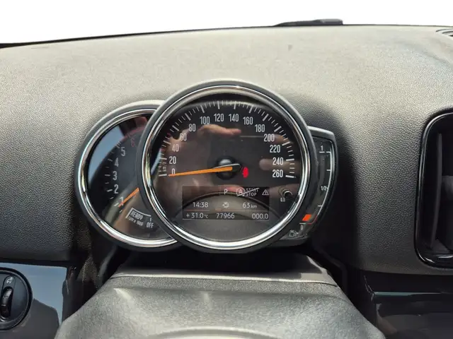 Mini Cooper Cooper view 14