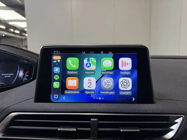 Peugeot 5008 view 17