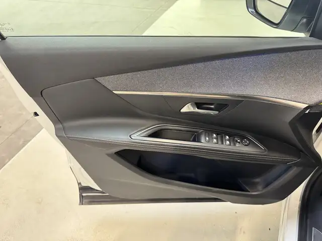 Peugeot 5008 view 21