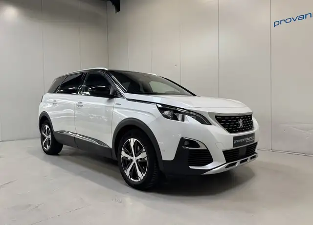 Peugeot 5008 view 5