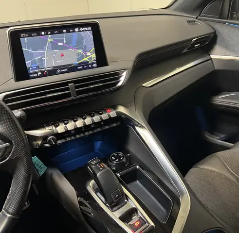 Peugeot 5008 view 13