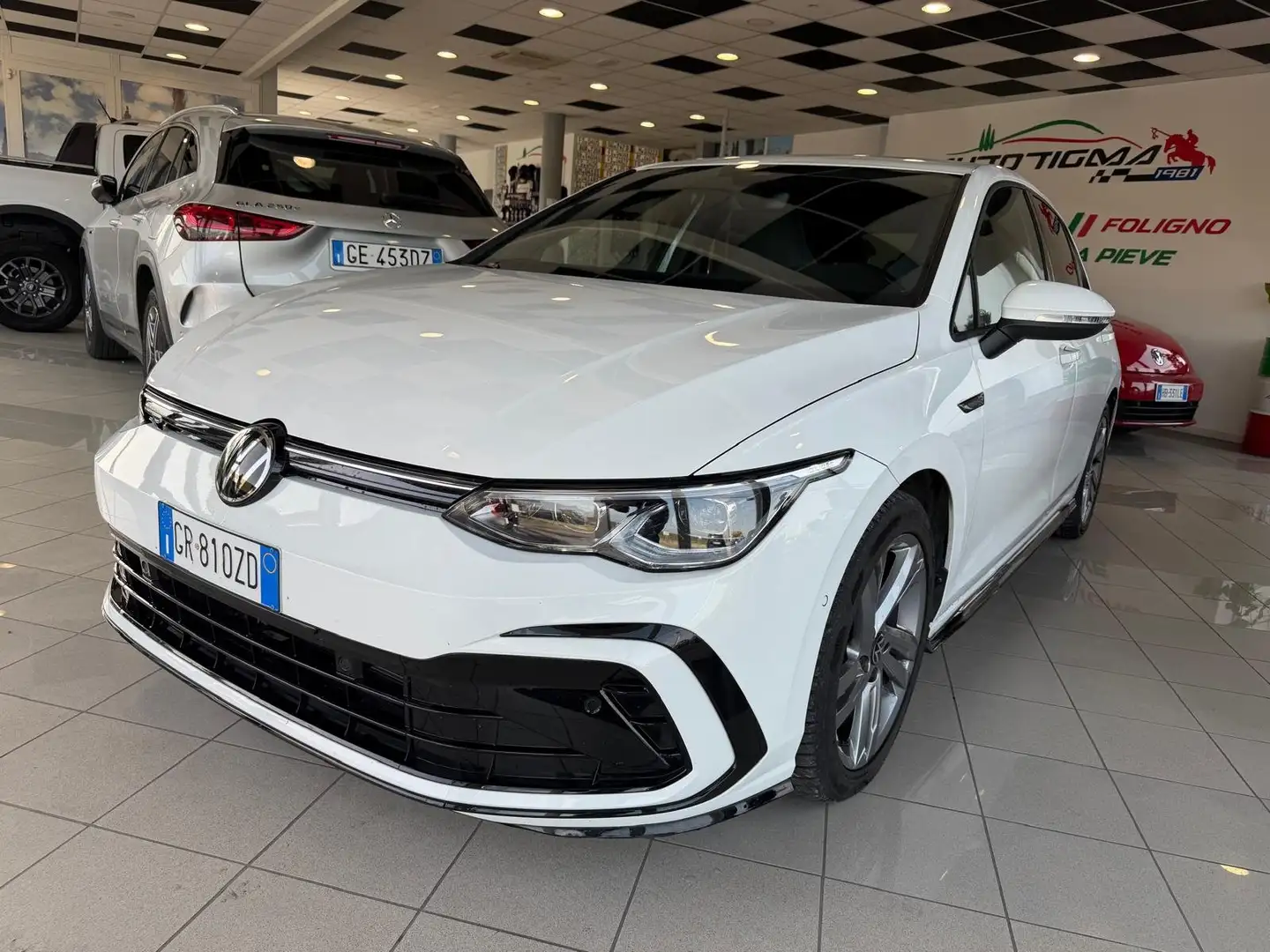 Volkswagen Golf Golf VIII 2020 1.5 etsi evo R-Line 150cv dsg Weiß - 1
