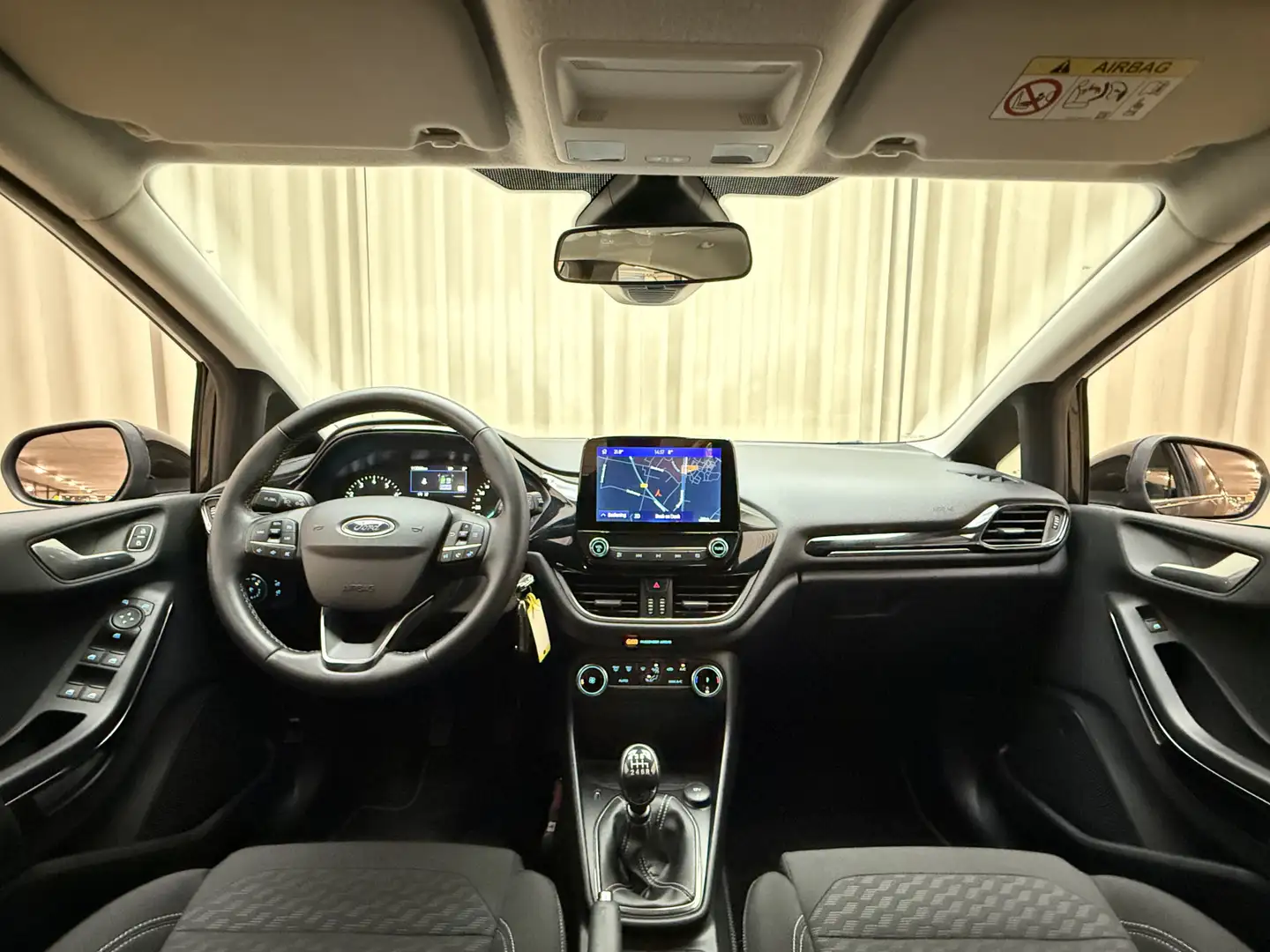 Ford Fiesta 1.0 EcoBoost Hybrid Titanium Eerste Eigenaar / Org Schwarz - 2