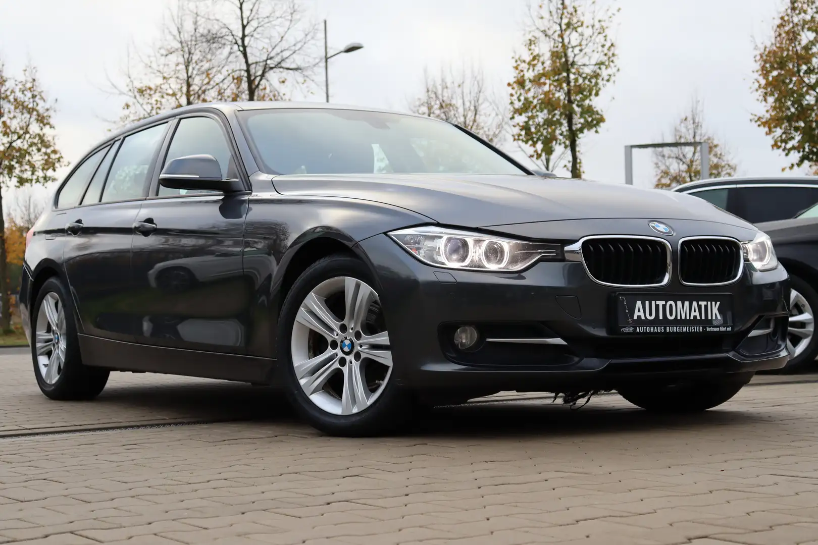 BMW 320 d Touring Sportline *2-Hand*LED*Leder*Auto*PDC*SHZ Gris - 2