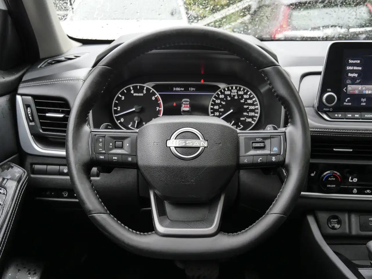 Nissan Rogue fotografie Nissan Rogue