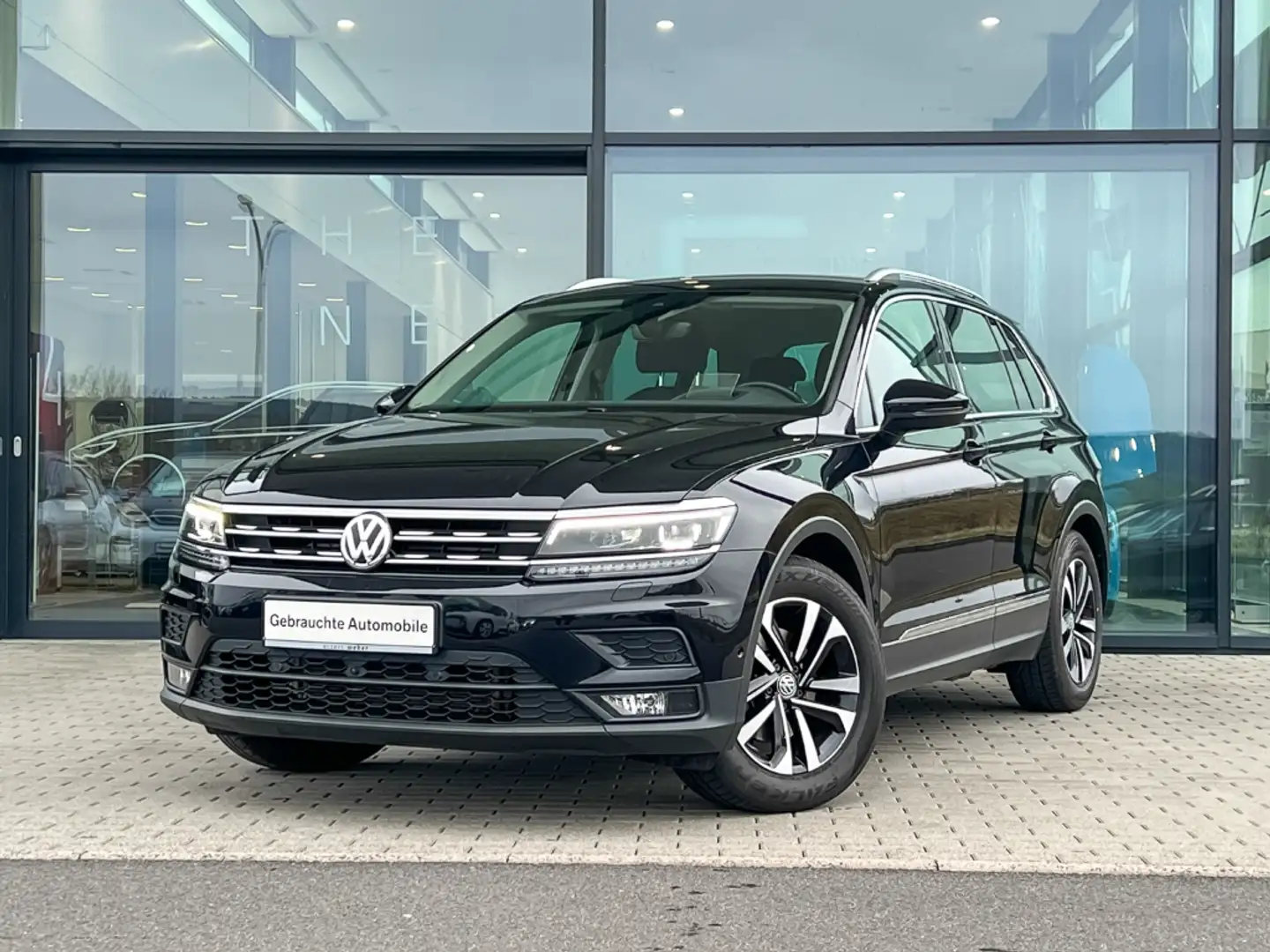 Volkswagen Tiguan IQ.DRIVE ACC PDCv+h LED Rückfahrkam. Navi Чорний - 1