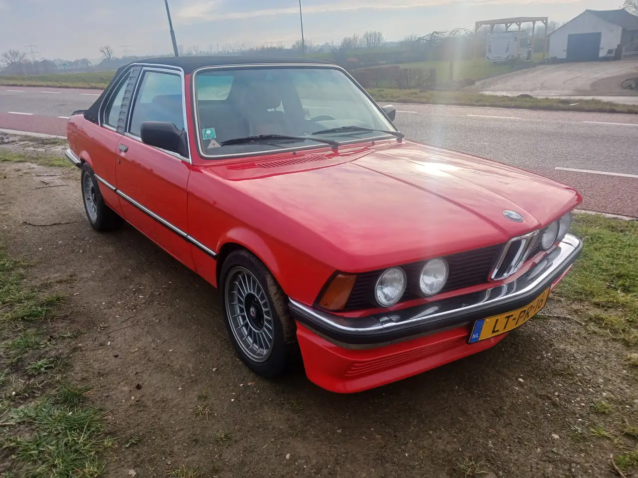 BMW 323i e21, foto 3