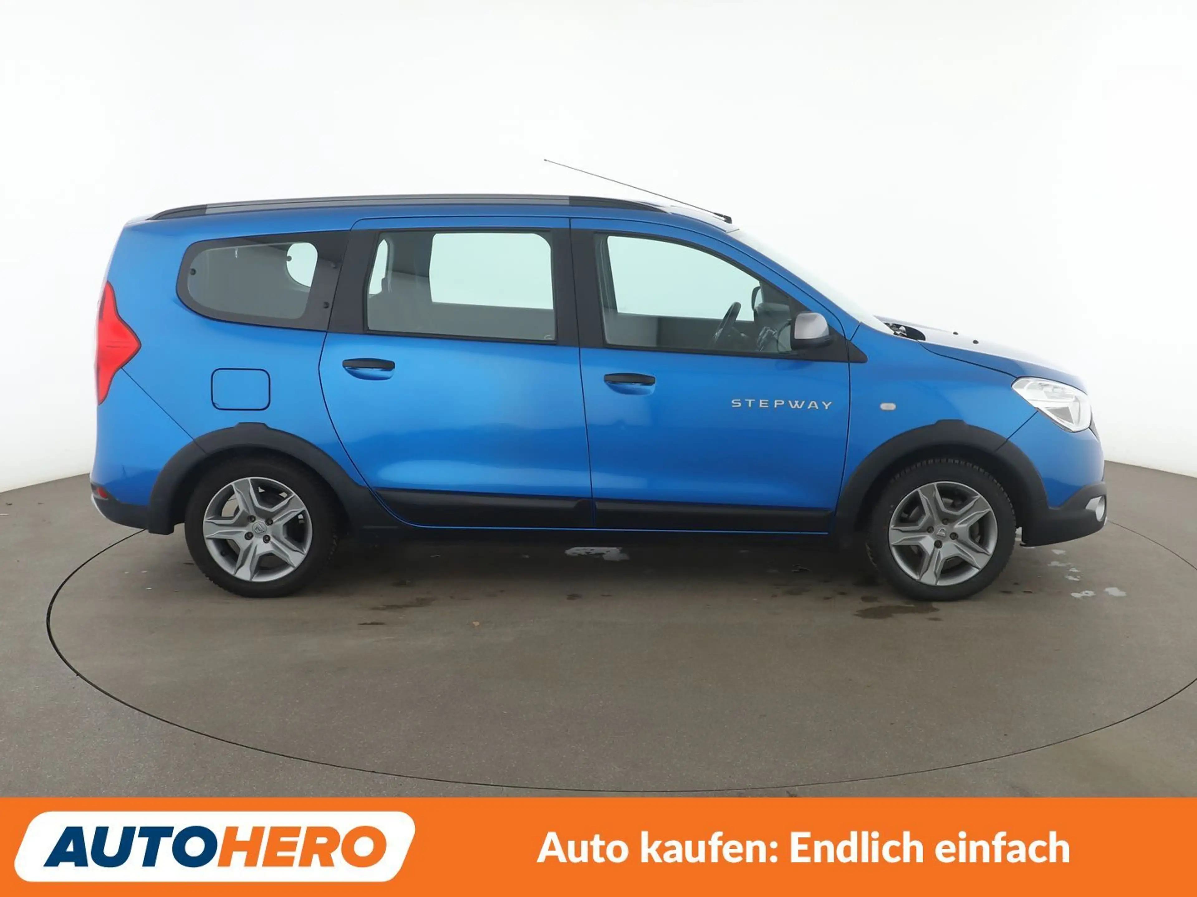 Dacia Lodgy 1.2 TCe Stepway*NAVI*PDC*TEMPO*KLIMA*7-SITZER* — photo 7