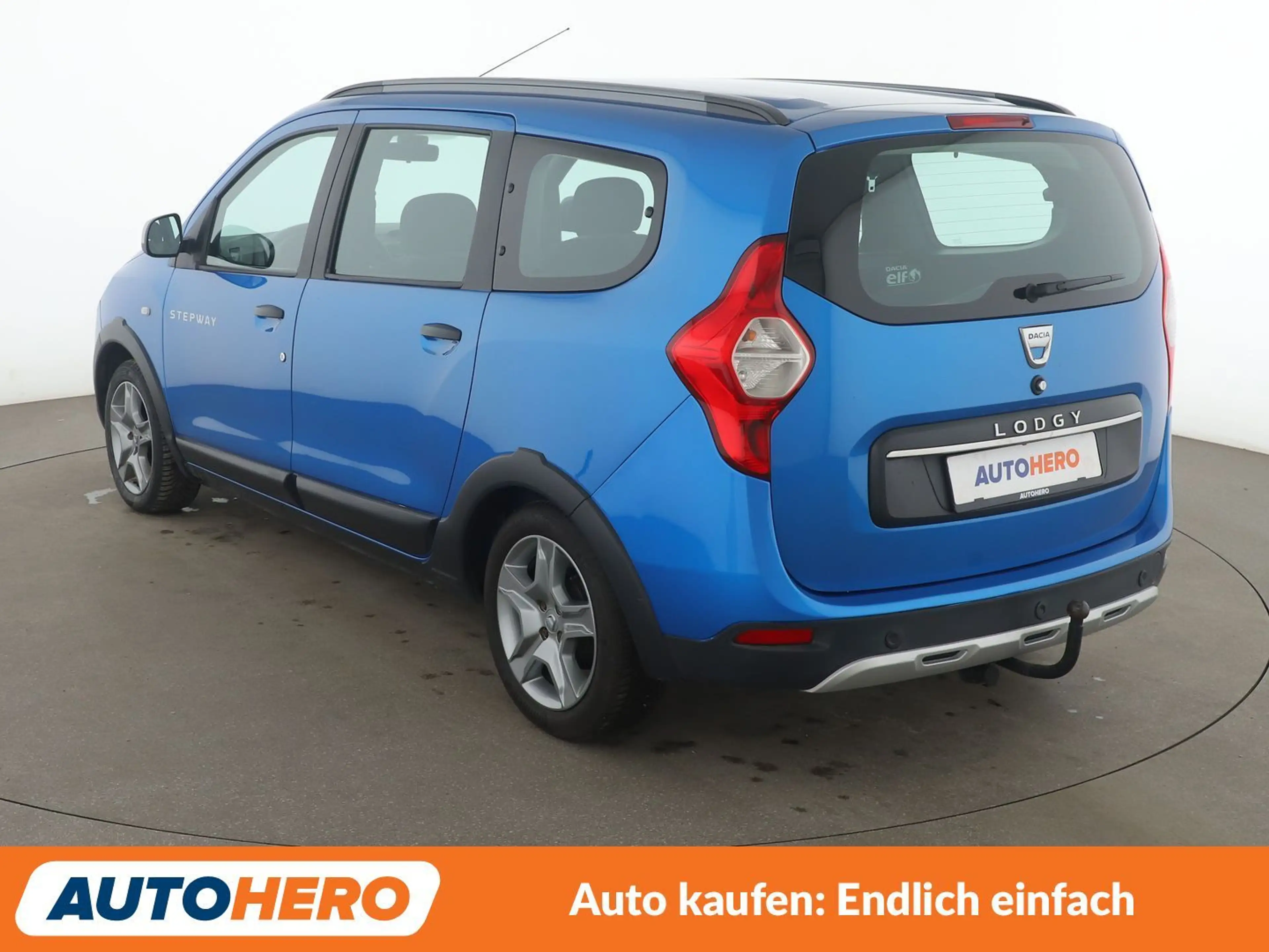 Dacia Lodgy 1.2 TCe Stepway*NAVI*PDC*TEMPO*KLIMA*7-SITZER* — photo 4