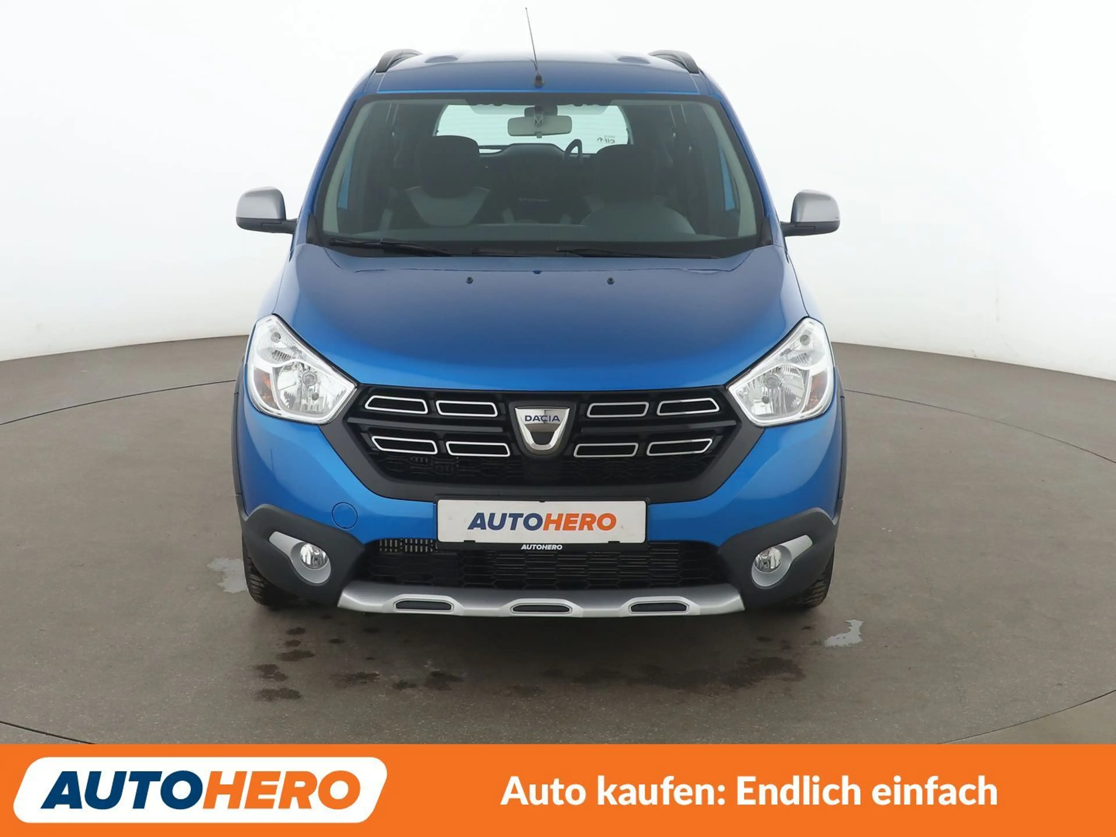 Dacia Lodgy 1.2 TCe Stepway*NAVI*PDC*TEMPO*KLIMA*7-SITZER* — photo 9