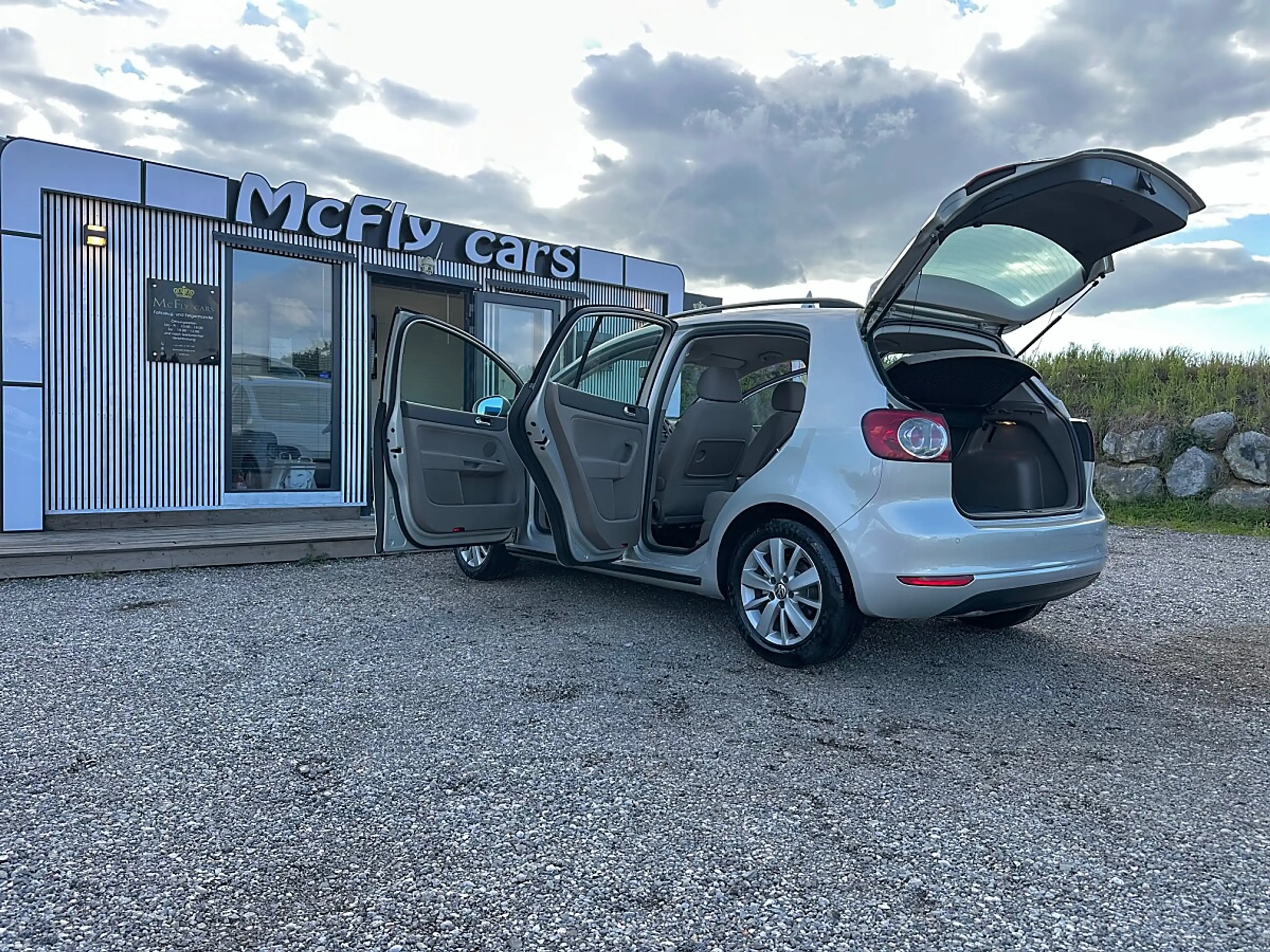 Volkswagen Golf Plus Rabbit - DSG - PENSIONISTEN FAHRZEUG - PICKERL ... — photo 9