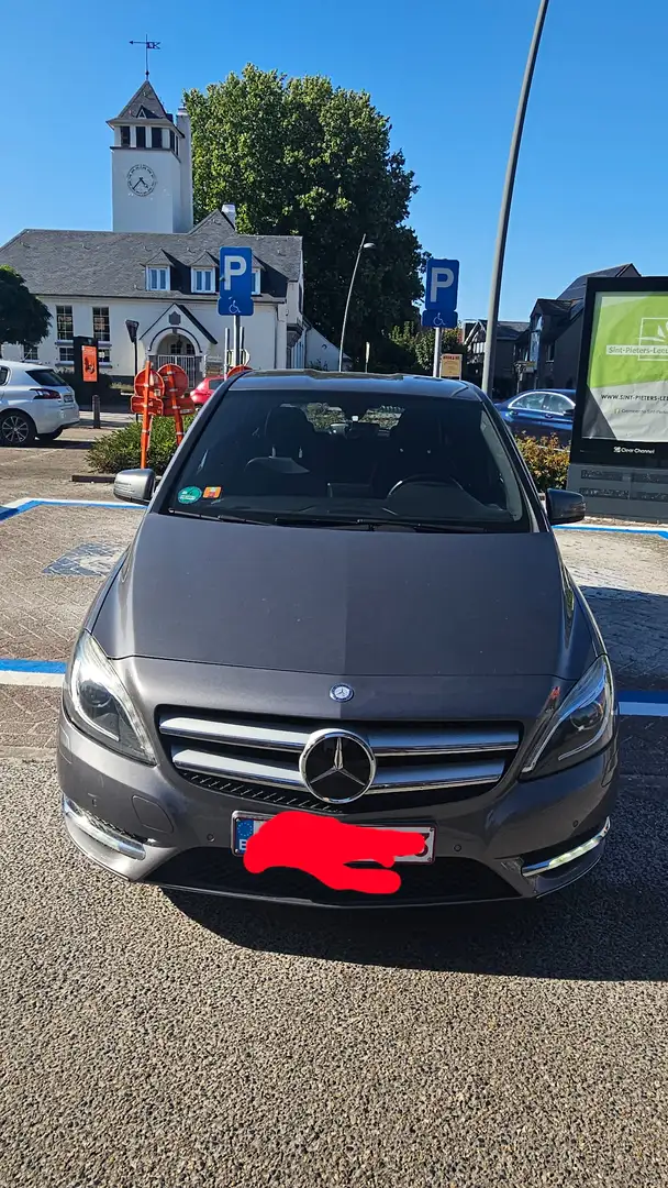 Mercedes-Benz B 180 B 180 Gris - 1
