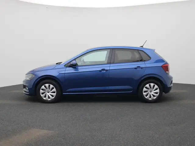 Volkswagen Polo view 4