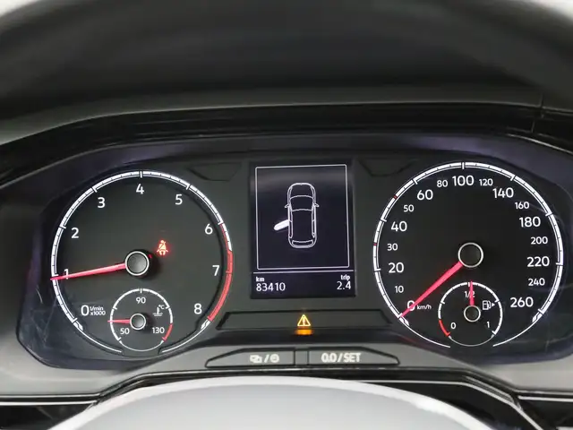 Volkswagen Polo view 8