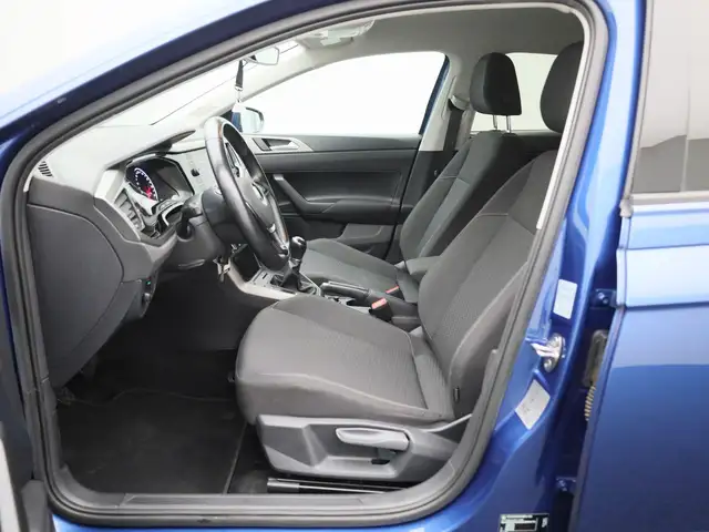 Volkswagen Polo view 9
