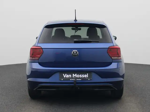 Volkswagen Polo view 5