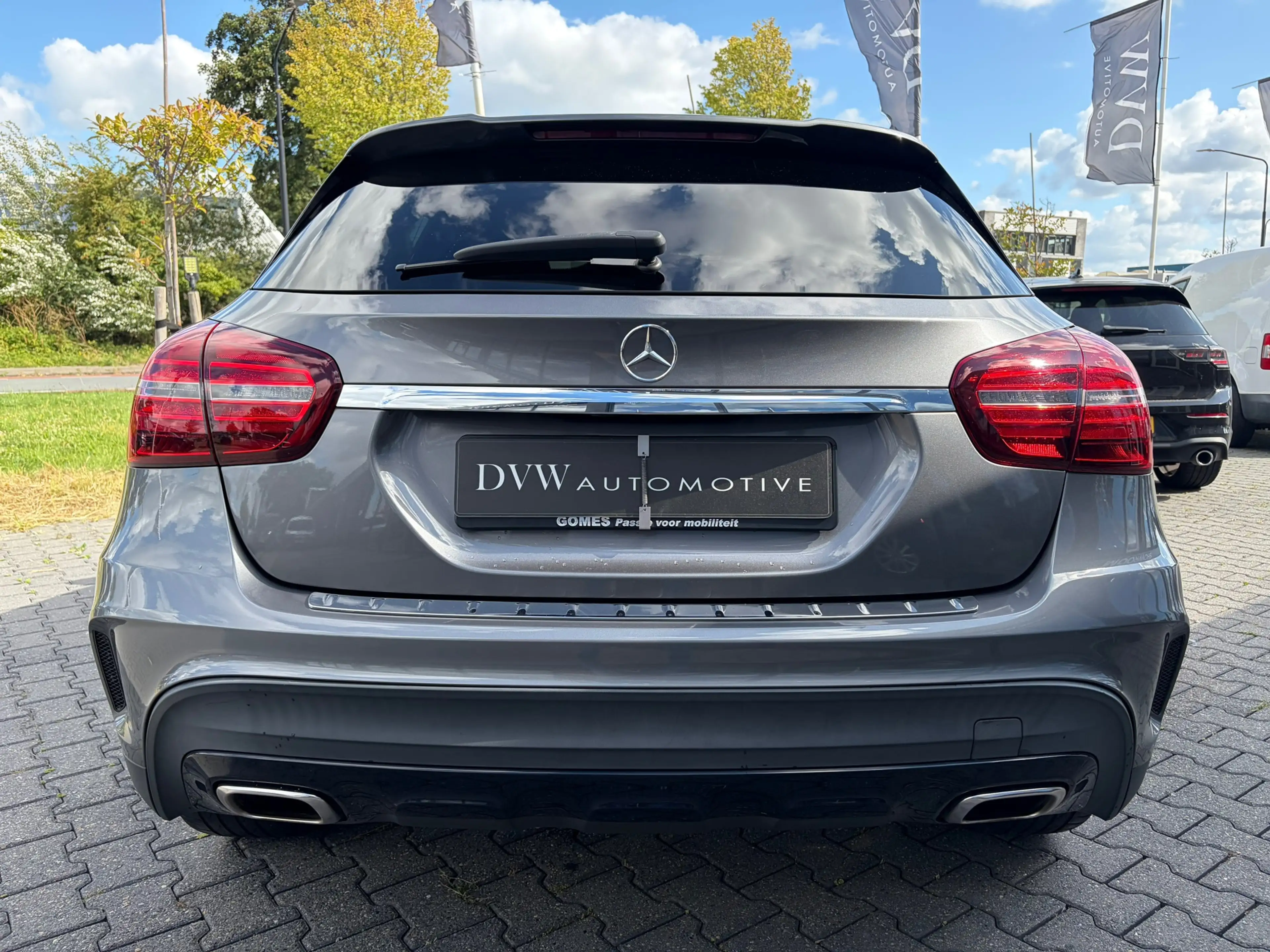 Mercedes-Benz GLA 180 Sport Edition Premium — photo 3