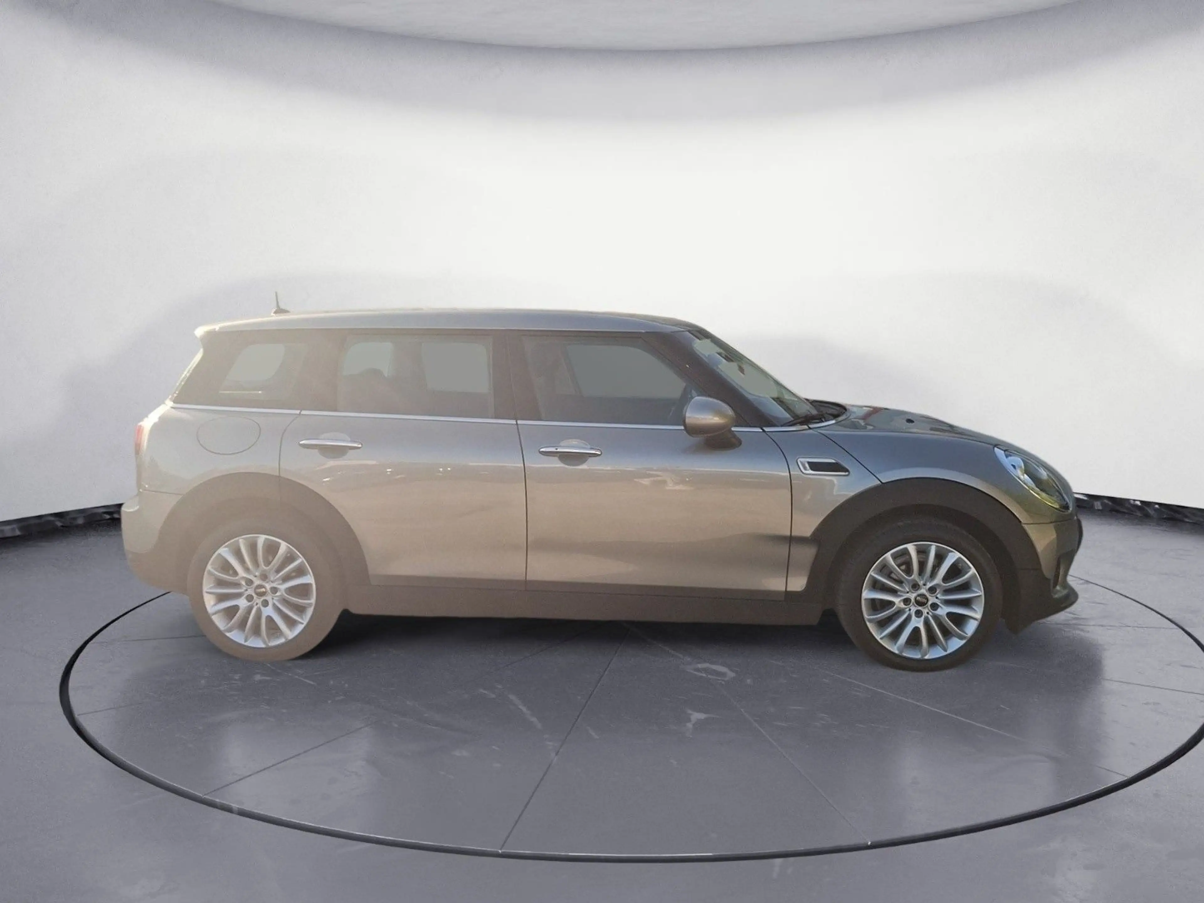 MINI One Clubman Clubman One Komfortzugang, Sitzheizung, PDC — photo 6