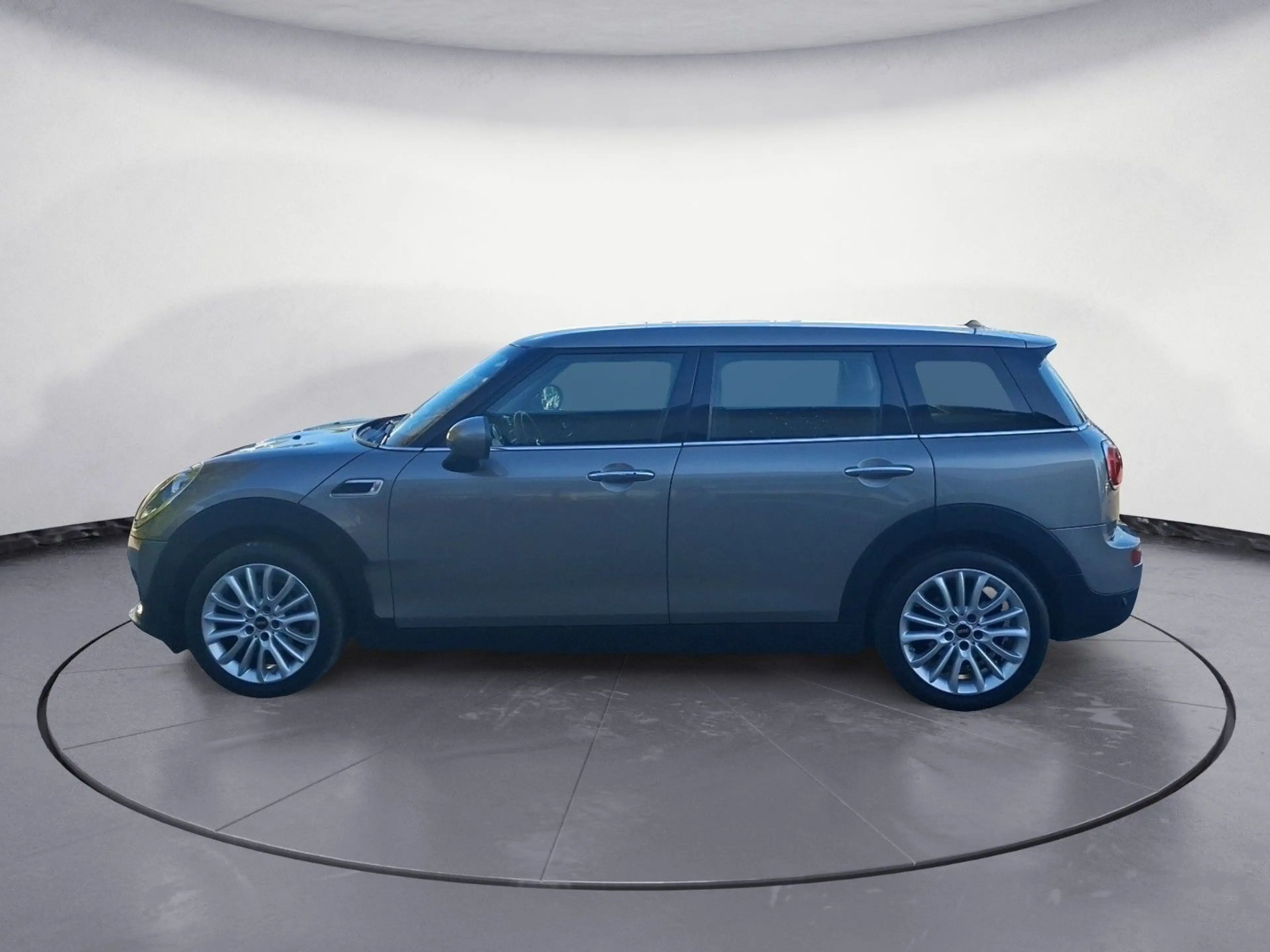 MINI One Clubman Clubman One Komfortzugang, Sitzheizung, PDC — photo 3