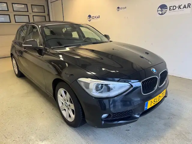 BMW 1 Series view 4