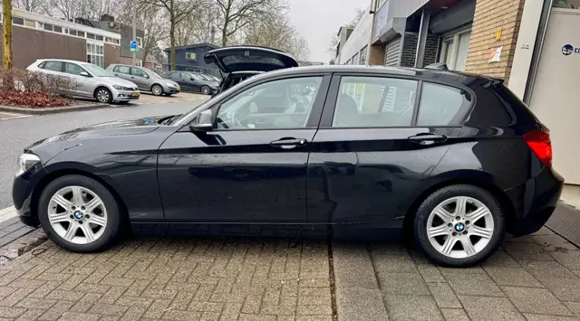 BMW 1 Series view 15