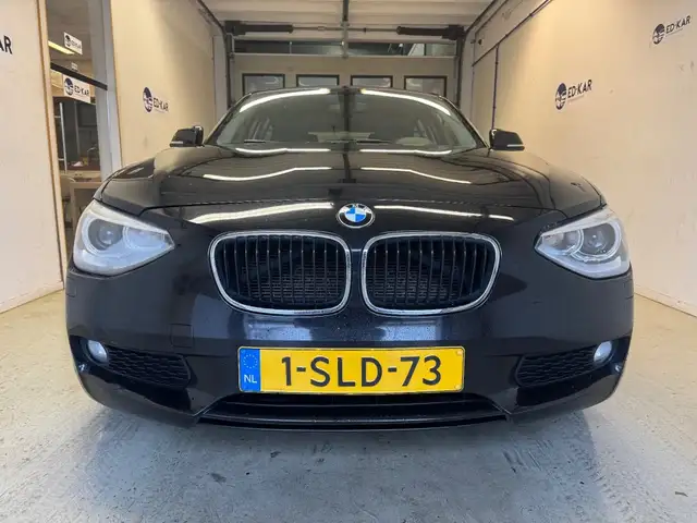BMW 1 Series view 5