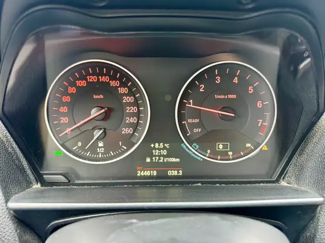 BMW 1 Series view 13