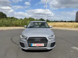 Audi Q3 Scheckheft Sitzheizung 2 Zonen Klima PDC Tempomat S line Fahrwerk Xenon