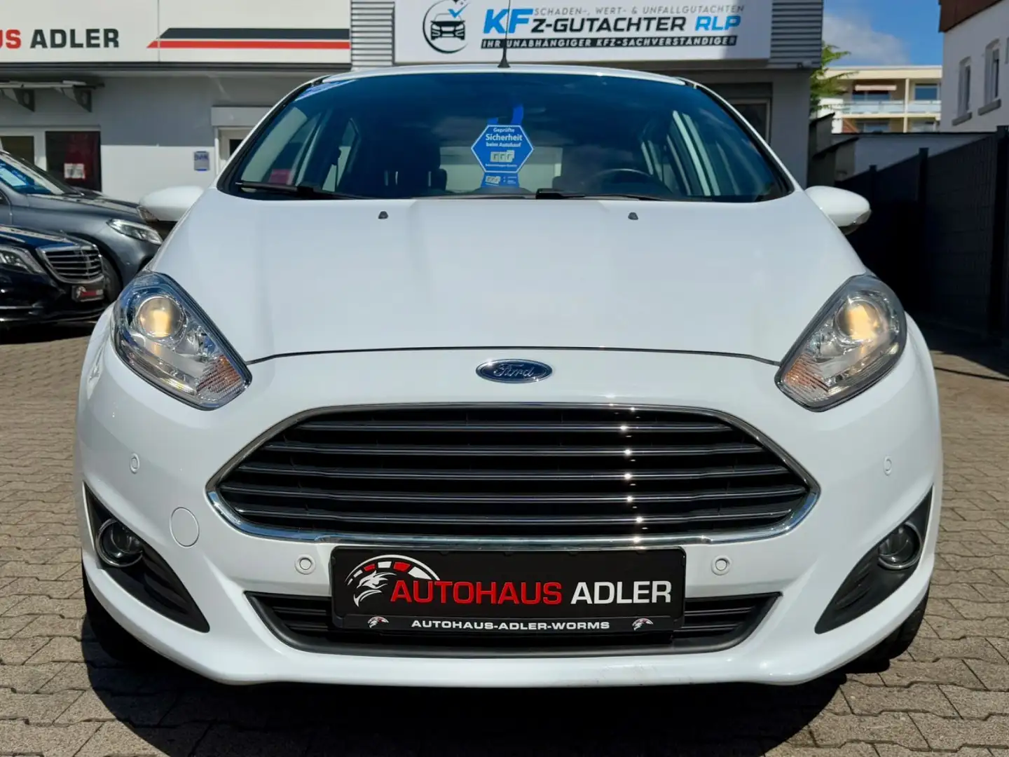Ford Fiesta 1.0 Trend*1HD*5TRG*PDC*KLIM*EU6*SH*60TKM Blanc - 2