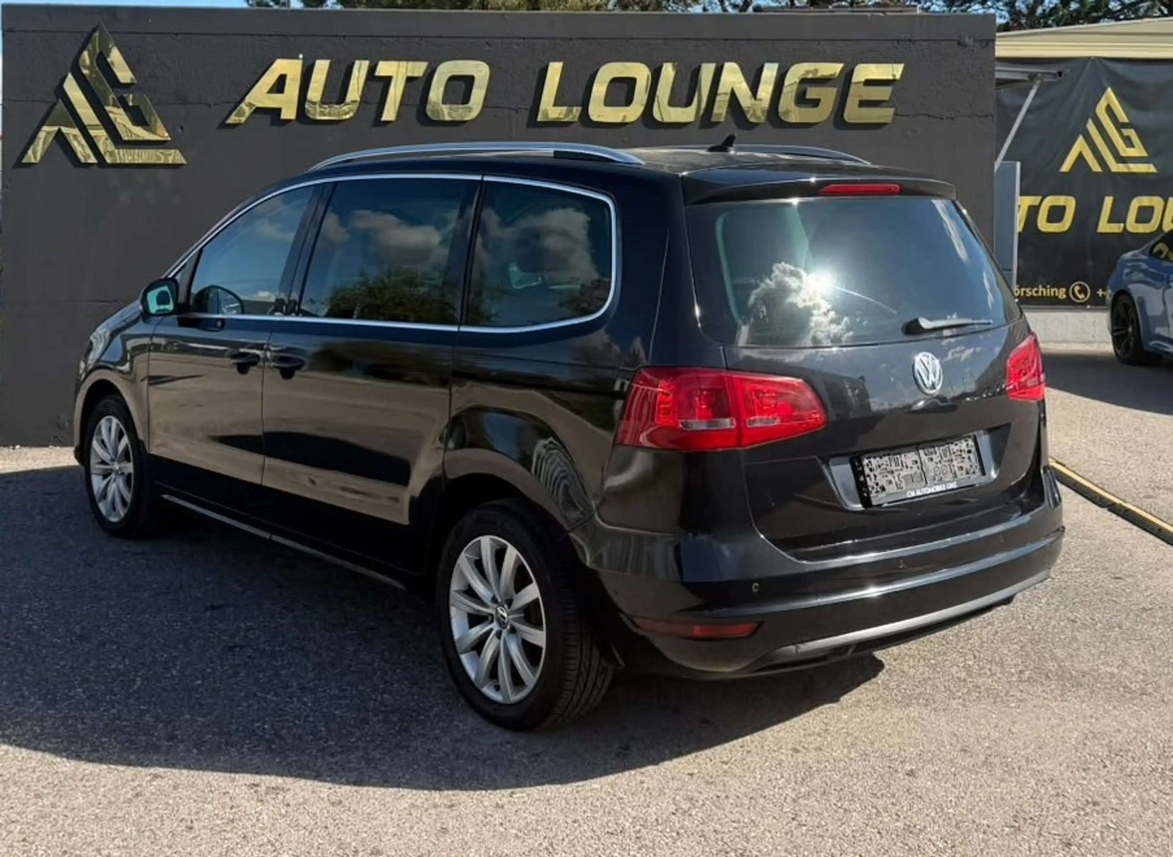 Volkswagen Sharan Sky 2.0 TDI — photo 7
