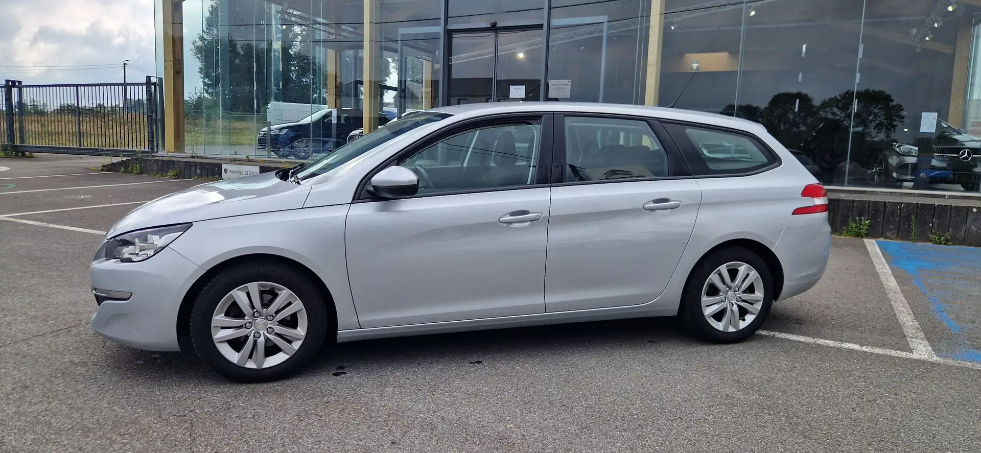 Peugeot 308 SW 1.6 BlueHDi Active STT Gris - 2