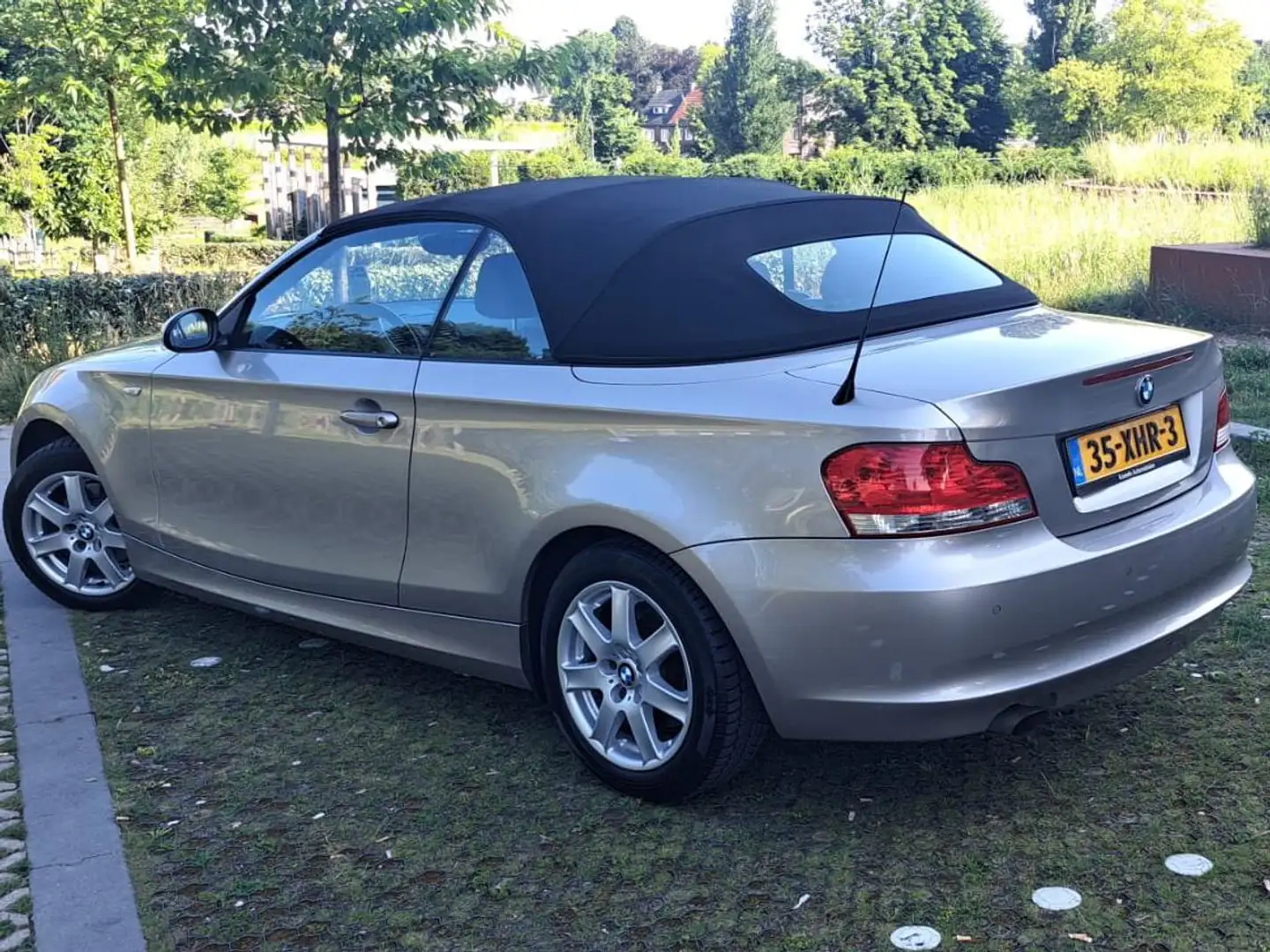 BMW 118 118 118i Goud - 2